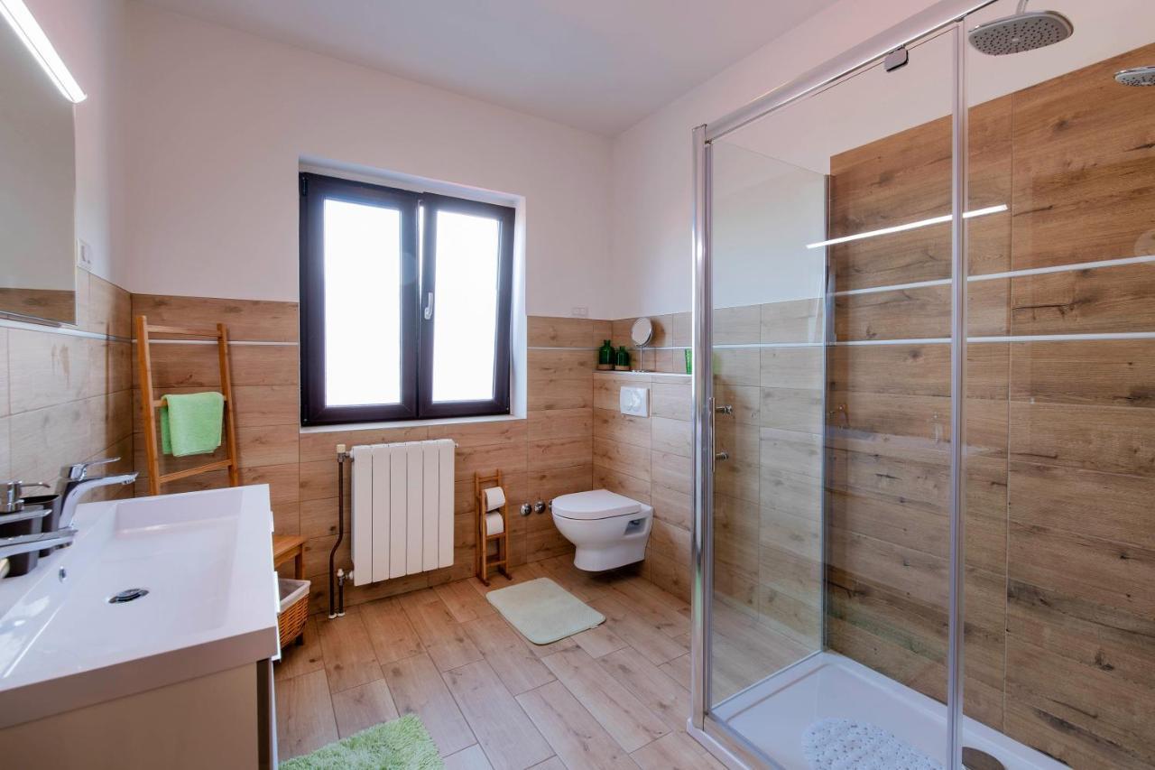 Villa Margerita With Private Pool, Yard And Parking Каштелир Экстерьер фото