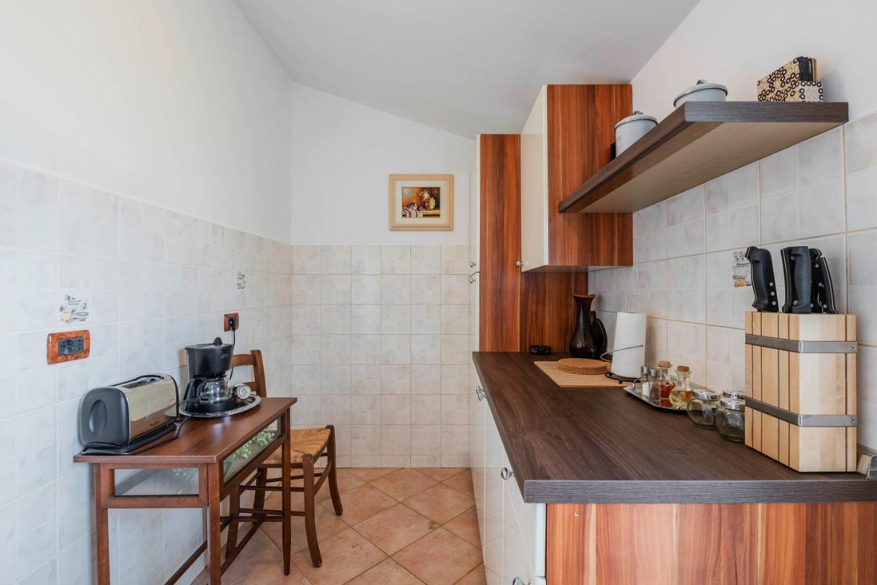 Villa Margerita With Private Pool, Yard And Parking Каштелир Экстерьер фото
