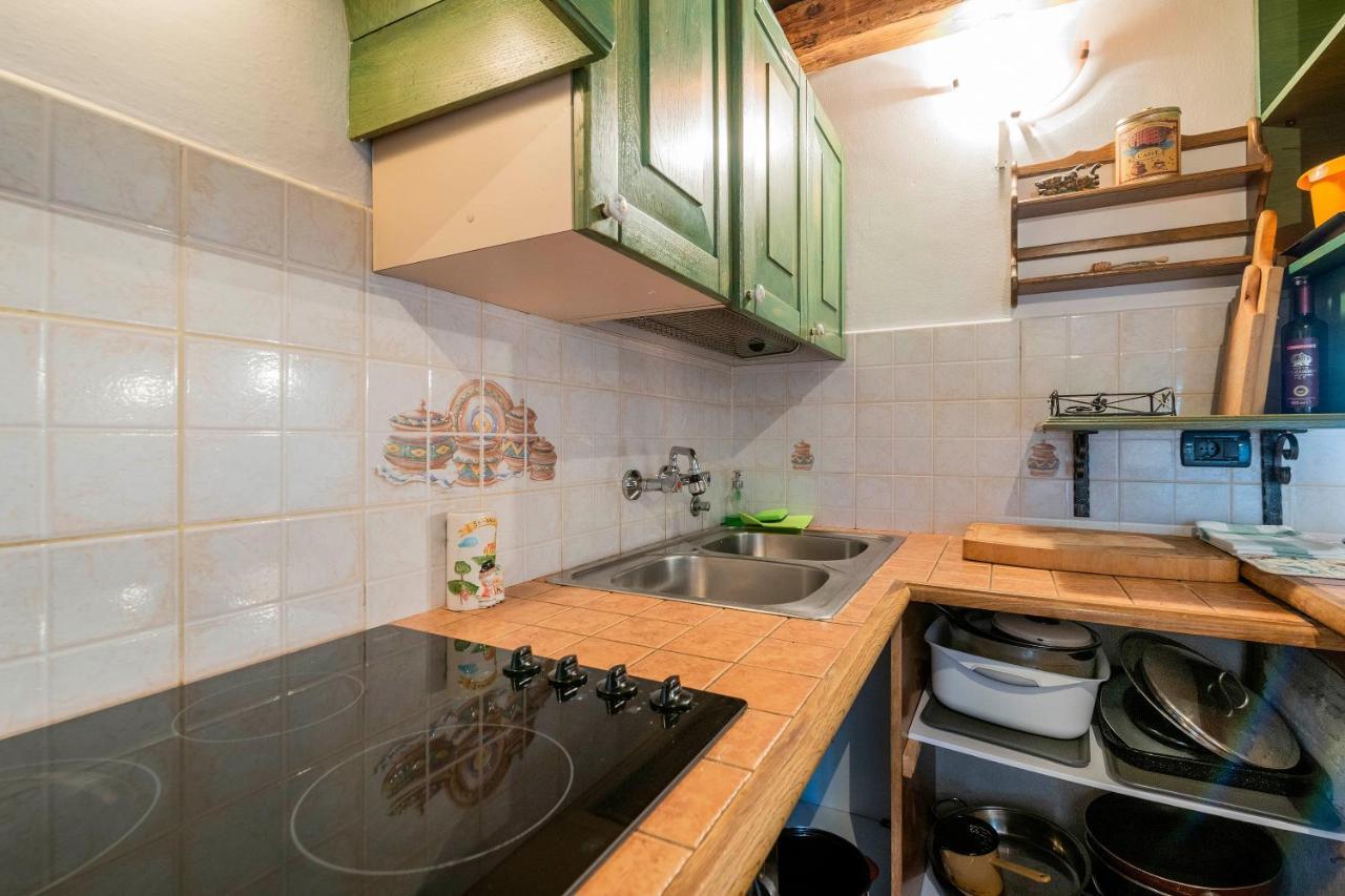 Villa Margerita With Private Pool, Yard And Parking Каштелир Экстерьер фото