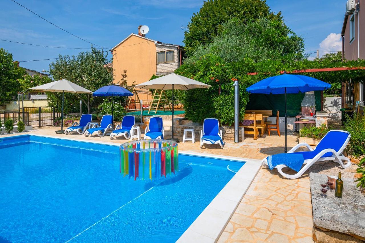 Villa Margerita With Private Pool, Yard And Parking Каштелир Экстерьер фото