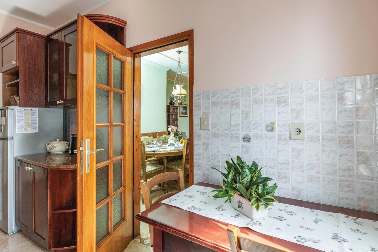 Villa Margerita With Private Pool, Yard And Parking Каштелир Экстерьер фото